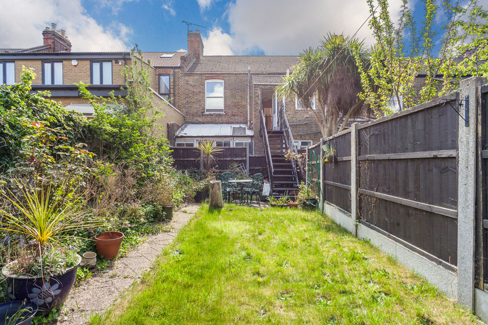 Forest Drive West, Upper Leytonstone E11 Theydons