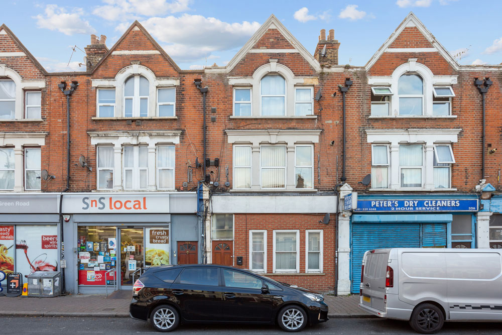 Grove Green Road, Leytonstone E11 Theydons