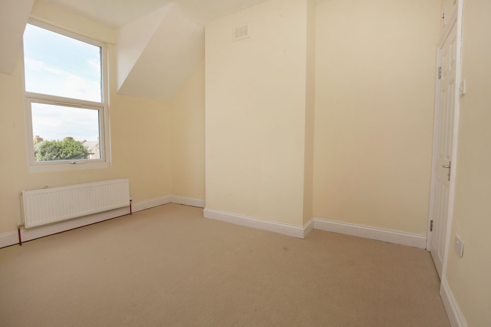 Grove Green Road, Leytonstone E11 Theydons