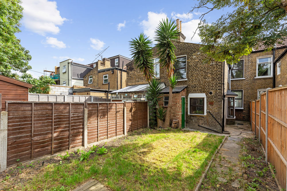 Ashville Road, Leytonstone E11 Theydons