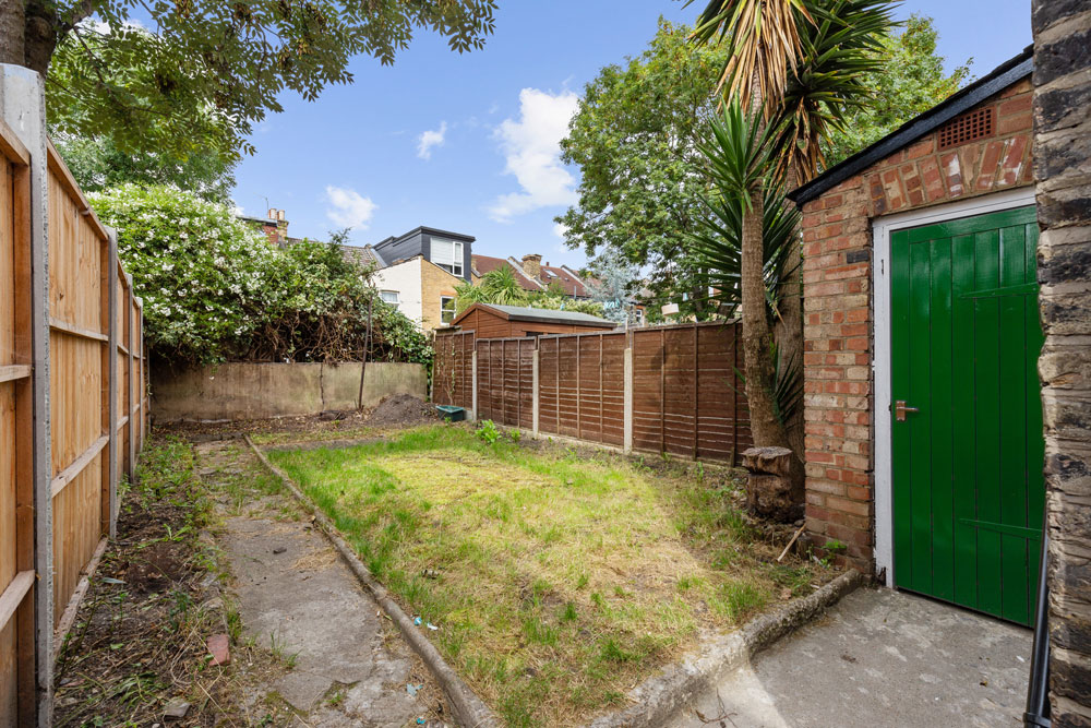 Ashville Road, Leytonstone, E11 Theydons