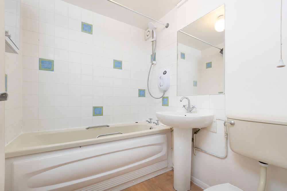 Caradon Close, Leytonstone, E11 Theydons