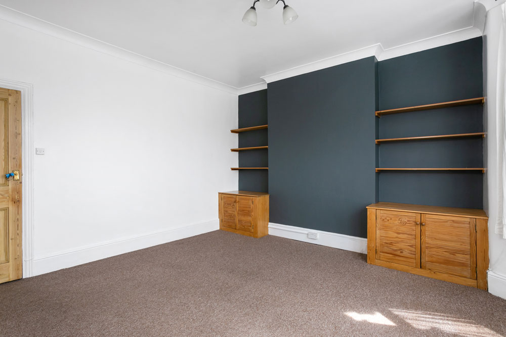 Wanstead Park Avenue, E12 Theydons