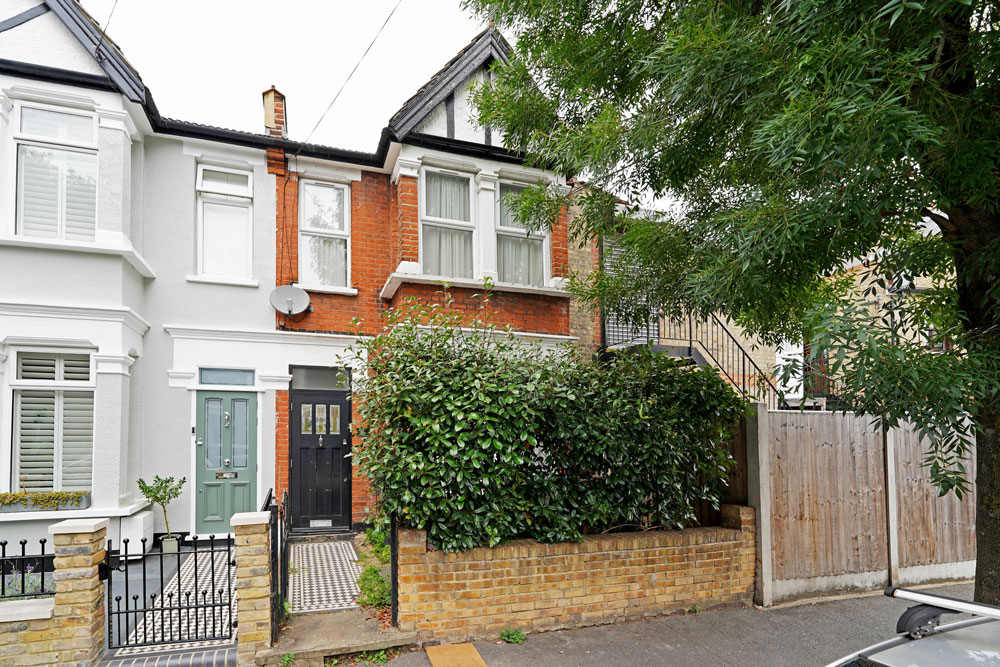 Rhodesia Road, Leytonstone E11 Theydons